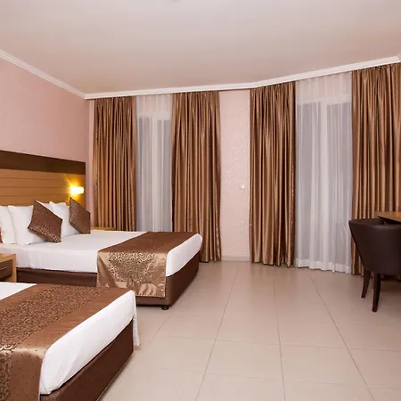 Hotel Remi 4*