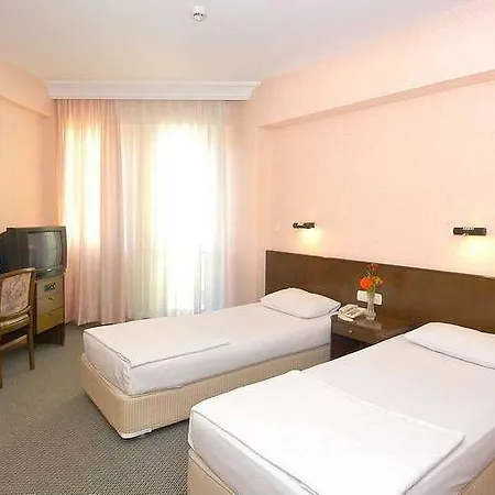 Hotell Remi 4*